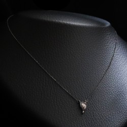 κολιε κρεμαστο με μαυρα ζιργκον