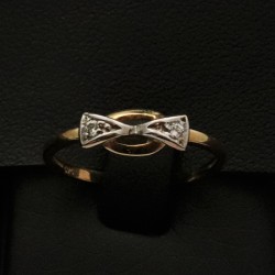 gold bow ring with cubic zirconia stones 2