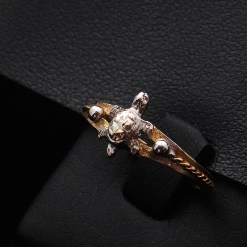 gold lucky turtle ring