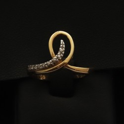 gold ring with cubic zirconia stones