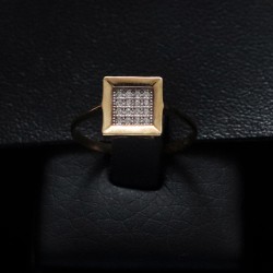 gold square ring with cubic zirconia stones
