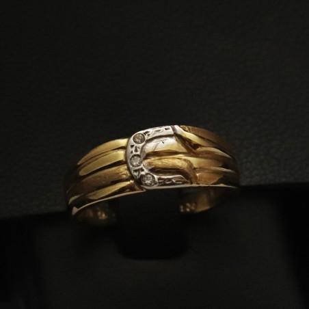 gold ring with cubic zirconia stones