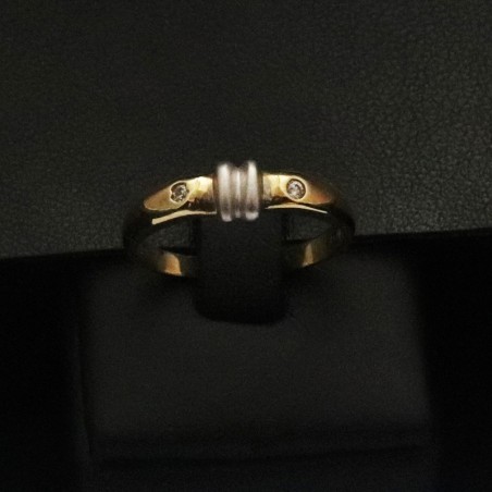 gold ring with cubic zirconia stones