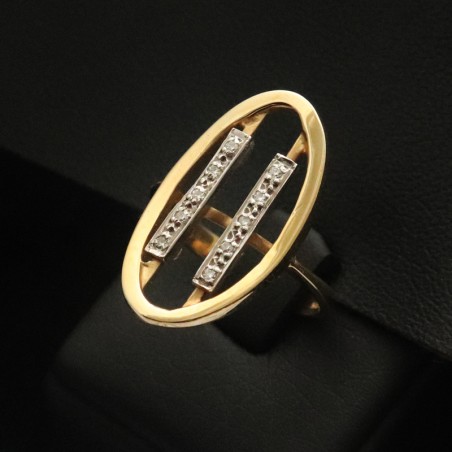 gold ring with cubic zirconia stones