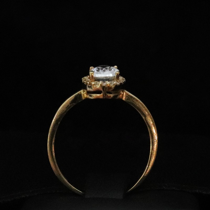 single stone gold ring with cubic zirconia stone