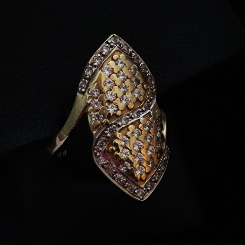 gold ring with cubic zirconia stones