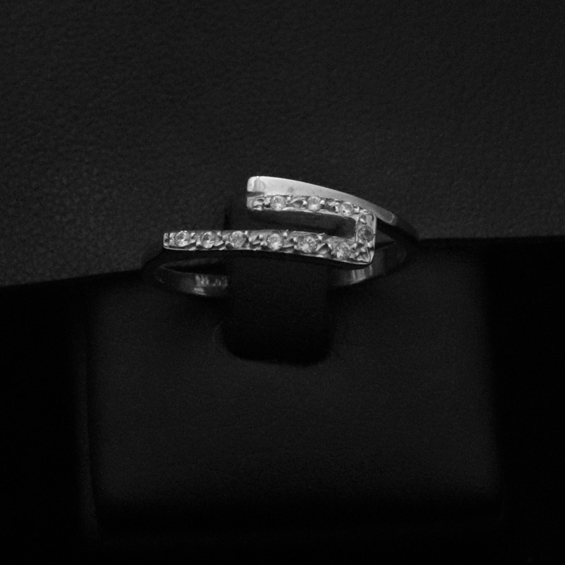 white gold ring with cubic zirconia stones