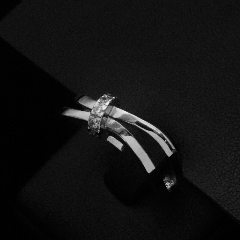 white gold ring with cubic zirconia stones