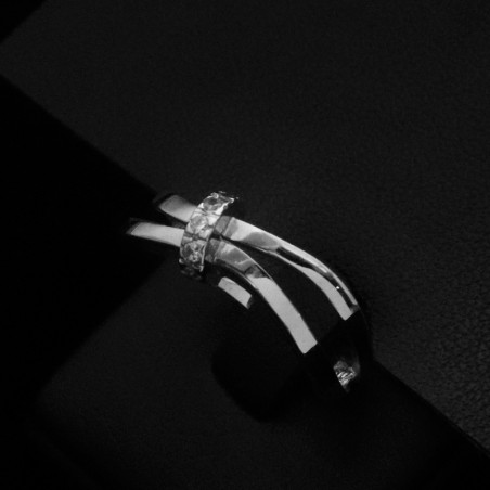 white gold ring with cubic zirconia stones