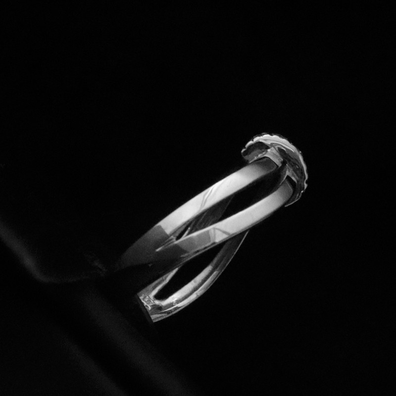 white gold ring with cubic zirconia stones