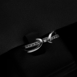 white gold ring with cubic zirconia stones