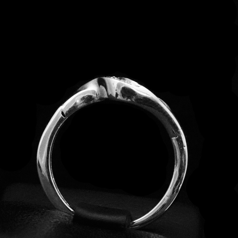 white gold ring with cubic zirconia stones