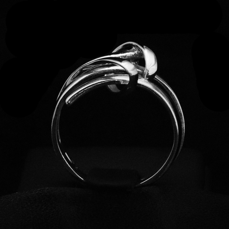 White gold ring with patterns