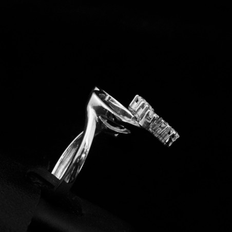 white gold heart ring with cubic zirconia stones