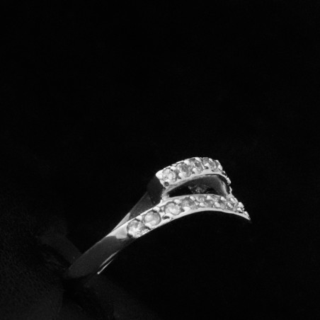 White gold ring with cubic zirconia stone