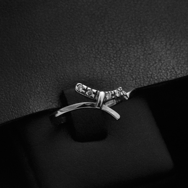 white gold ring with cubic zirconia stones