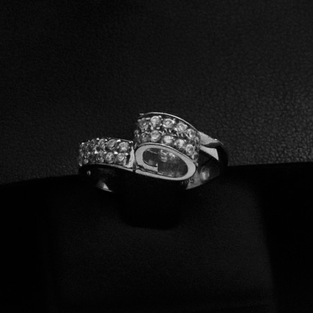 white gold ring with cubic zirconia stones