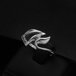 white gold ring with cubic zirconia stones 2