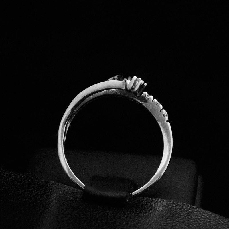 white gold ring with cubic zirconia stones