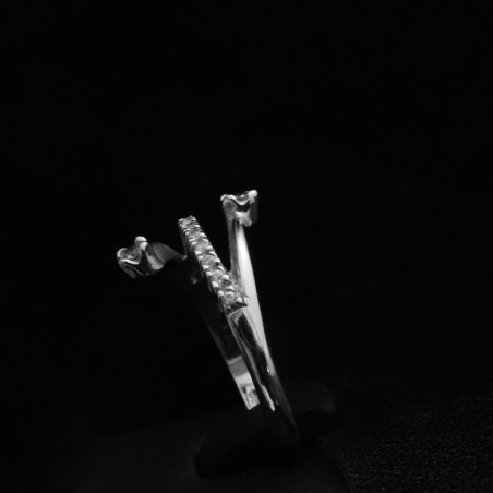 white gold ring with cubic zirconia stones