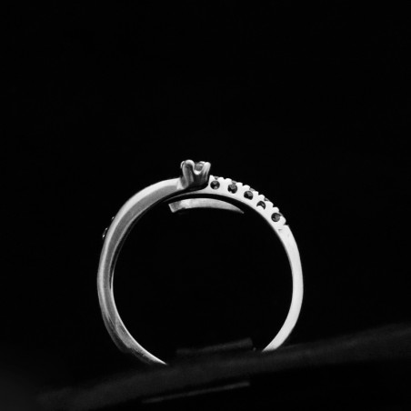 white gold ring with cubic zirconia stones