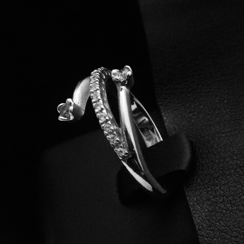 white gold ring with cubic zirconia stones