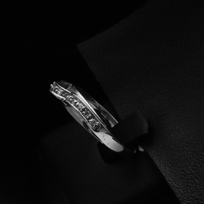 white gold ring with cubic zirconia stones