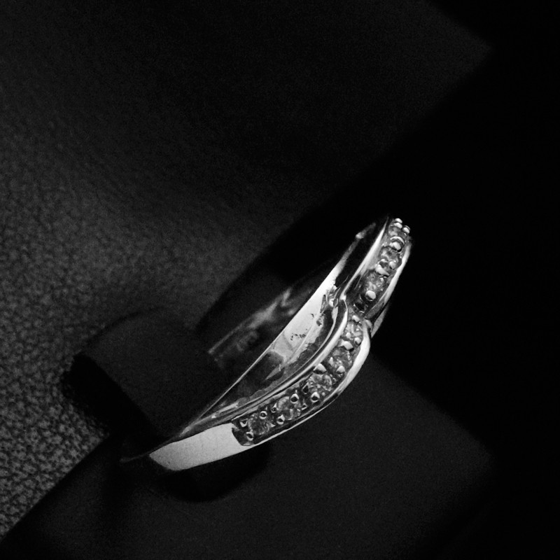 white gold ring with cubic zirconia stones