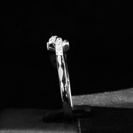 white gold ring with cubic zirconia stones