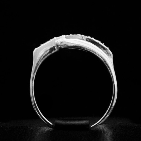 white gold ring with cubic zirconia stones