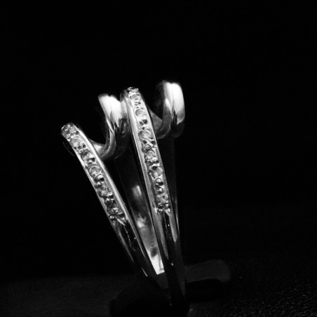 white gold ring with cubic zirconia stones