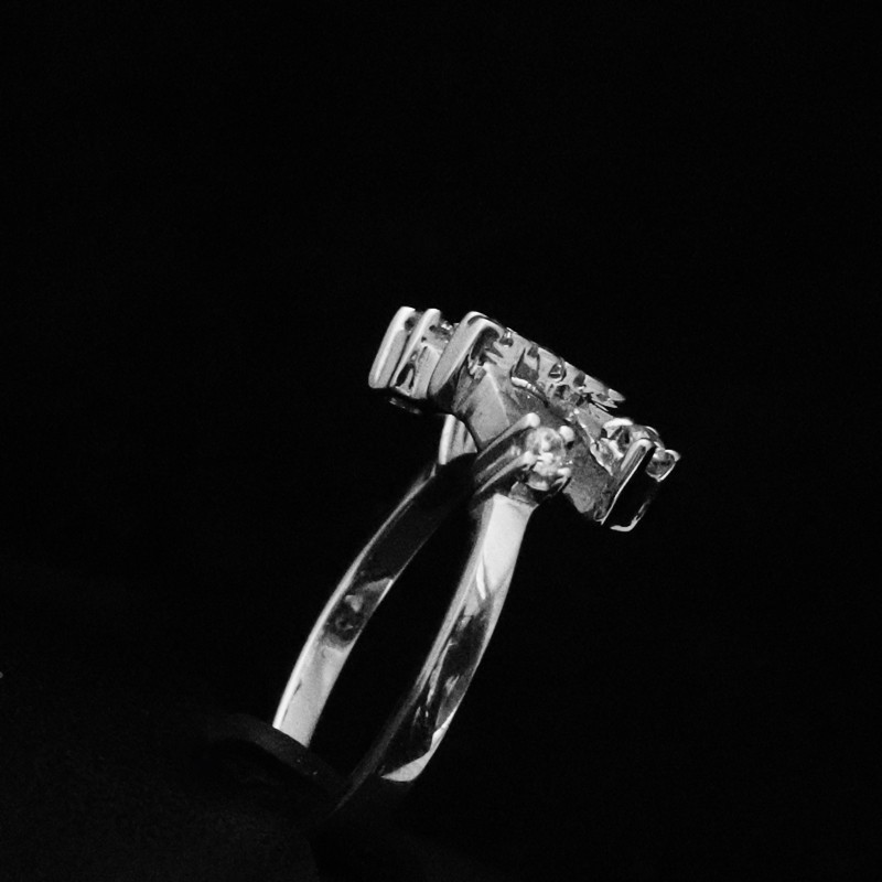 white gold ring with cubic zirconia stones