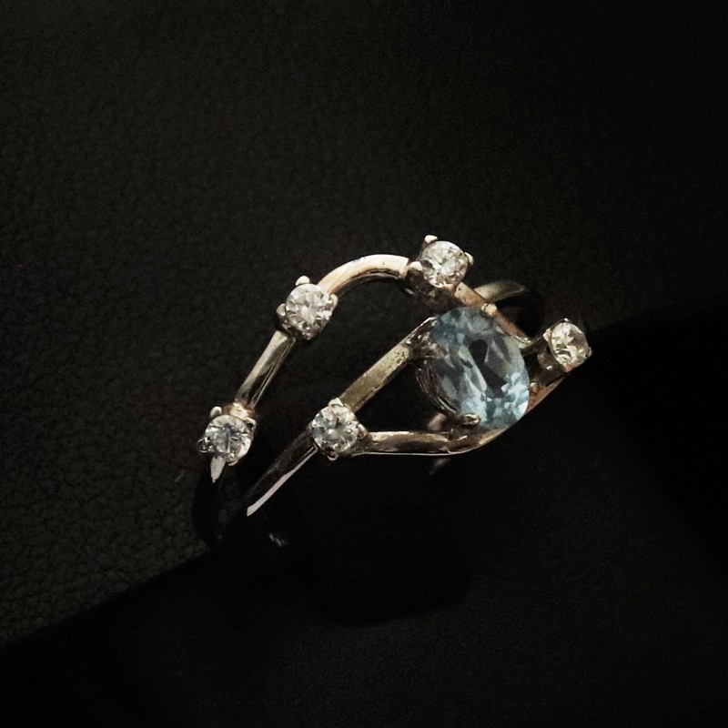 white gold ring with cubic zirconia and aqouamarin stones