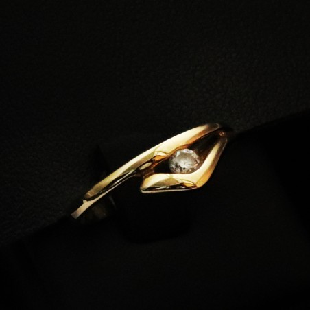 χρυσο δαχτυλιδι με πετρα ζιργκον