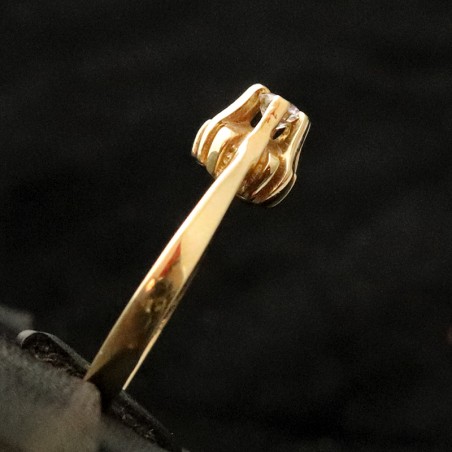 golden ring with cubic zirconia