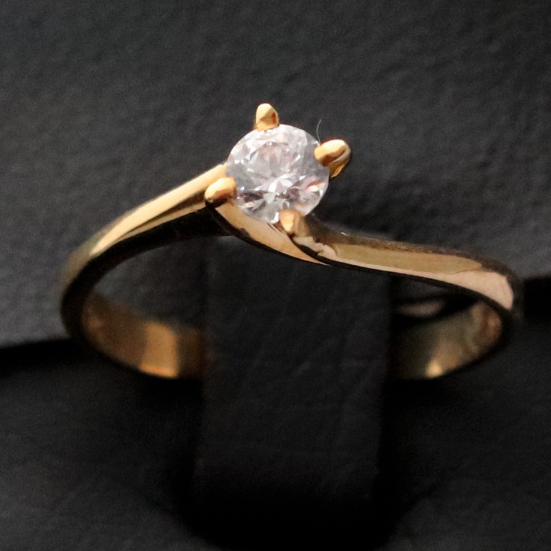 wedding ring gold with cubic zirconia
