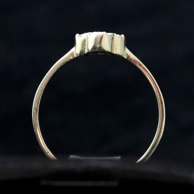 golden ring cross shape