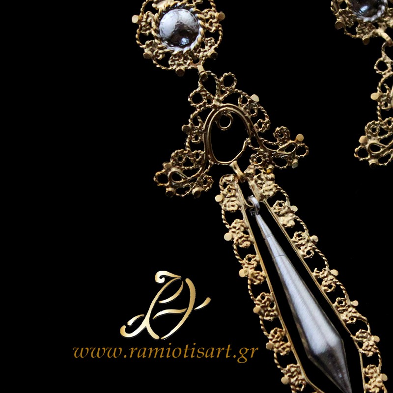 Greek traditional jewellery : traditional...