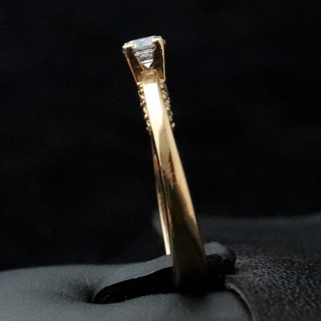 γυναικείο δαχτυλιδι χρυσό με ζιρκον