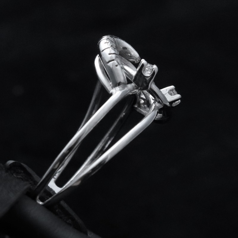 womens white gold ring with cubic zirconia