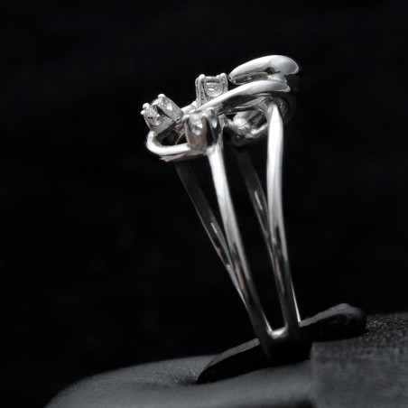 womens white gold ring with cubic zirconia