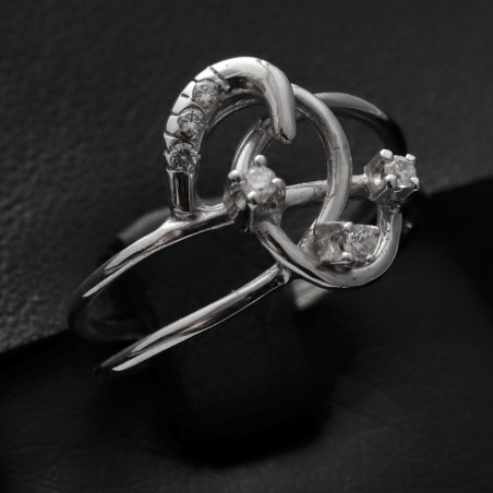 womens white gold ring with cubic zirconia