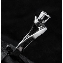 engagement ring white gold with cubic zirconia 2