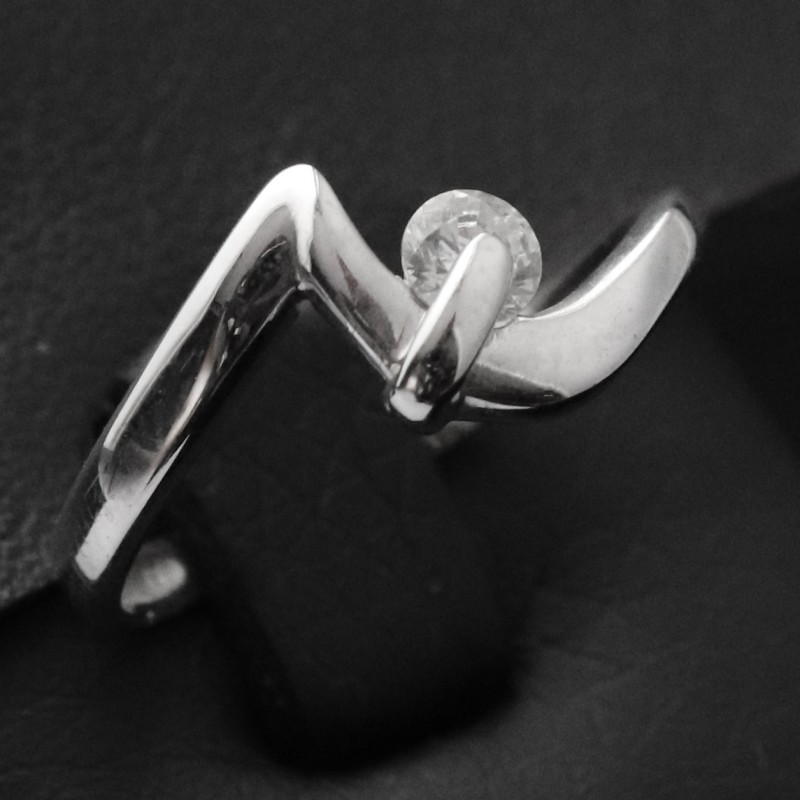 white gold ring with cubic zirconia