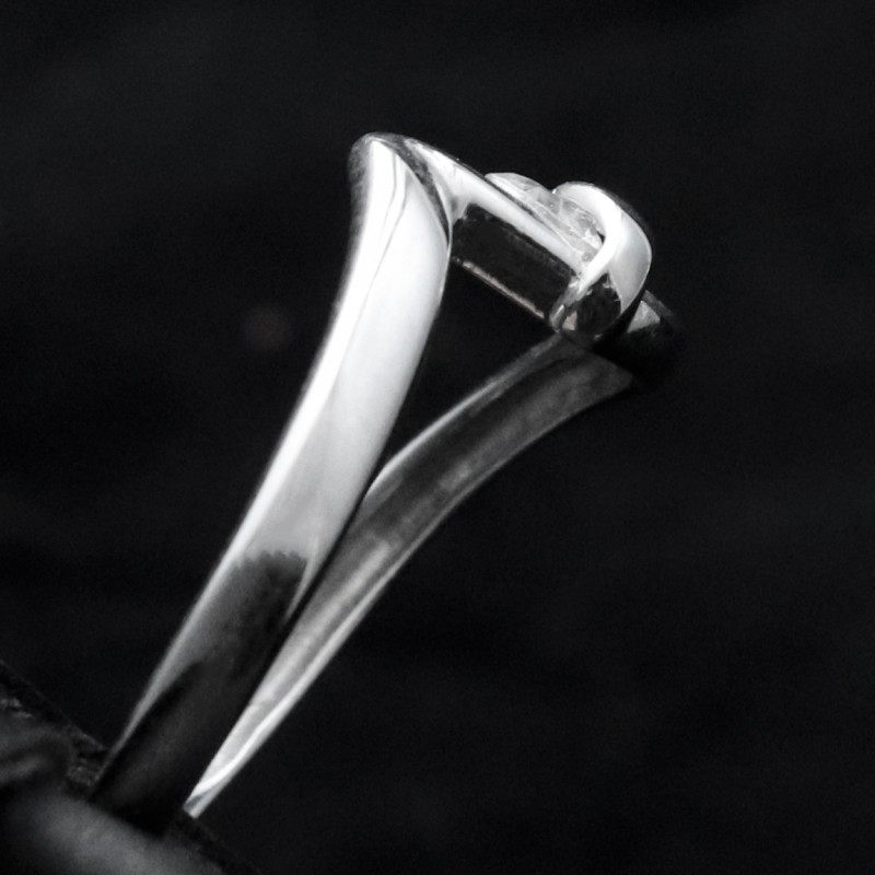 white gold ring with cubic zirconia