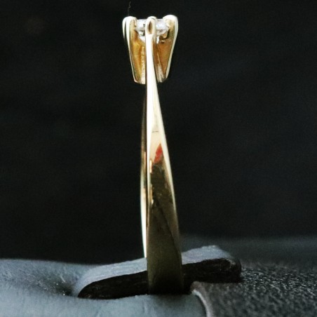 yellow gold engagement ring with cubic zirconia