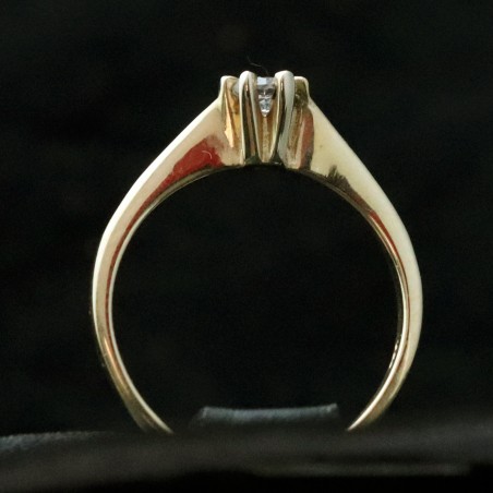 yellow gold engagement ring with cubic zirconia