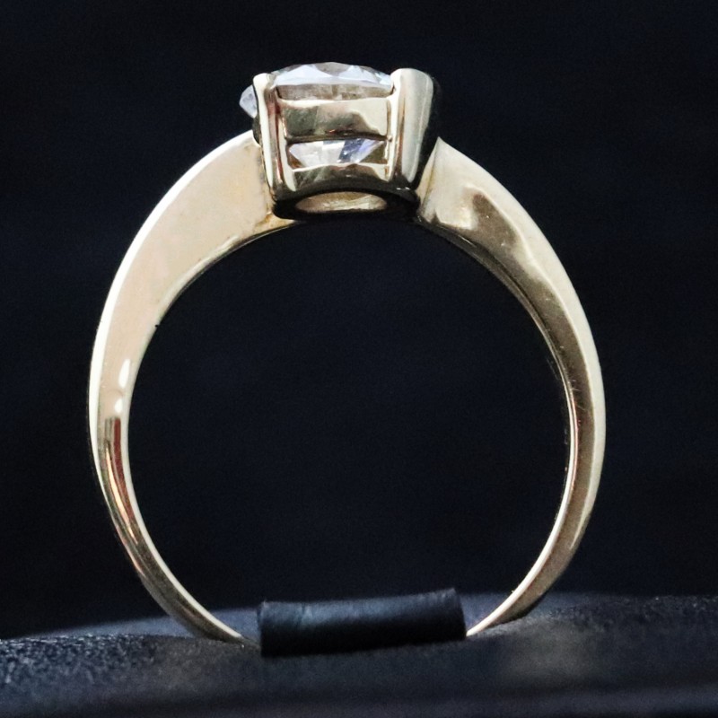 yellow gold ring with cubic zirconia stone