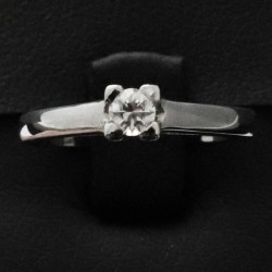 white gold ring with cubic zirconia stone 2