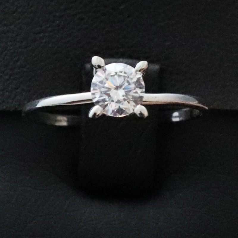 engagement ring white gold with cubic zirconia